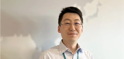 IT技術を活用して研究開発をサポート。グローバルチームの一員として日々活動。